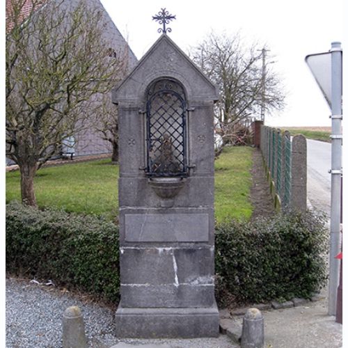 Borne-potale Notre-Dame de Tongre, érigée en 1846, en face du Noir Bonet